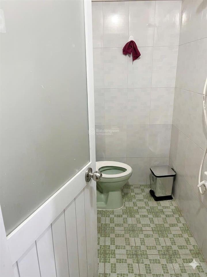 Hàng hiếm tại hoàng tăng bí, 8,2 tỷ, 116m2, 6pn, 6wc, 2 tầng