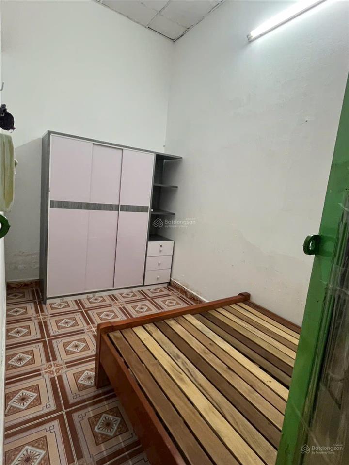 Hàng hiếm tại hoàng tăng bí, 8,2 tỷ, 116m2, 6pn, 6wc, 2 tầng