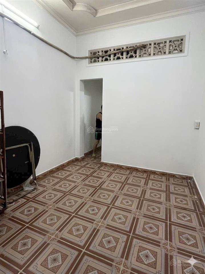 Hàng hiếm tại hoàng tăng bí, 8,2 tỷ, 116m2, 6pn, 6wc, 2 tầng