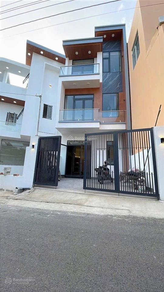 Nhà mới ở liền phạm ngọc thạch 60m2