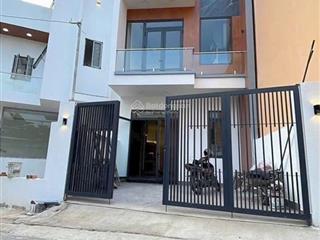Nhà mới ở liền phạm ngọc thạch 60m2