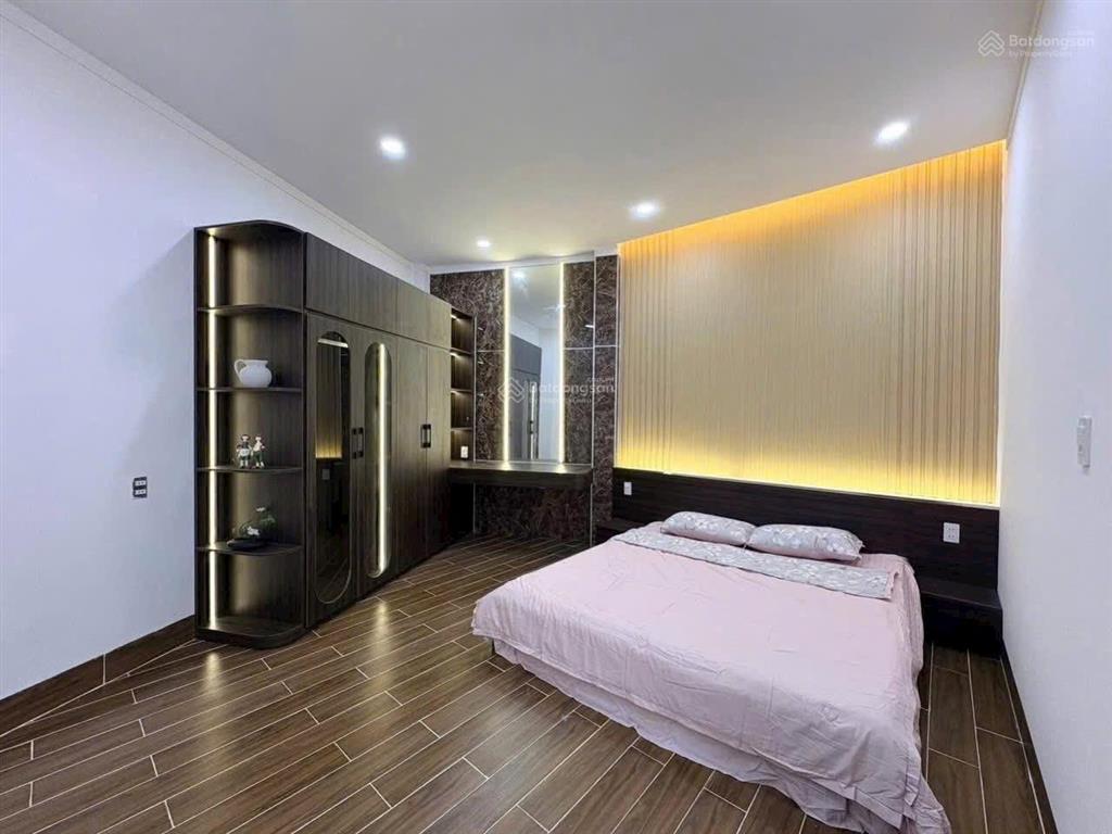 Nhà mới ở liền phạm ngọc thạch 60m2