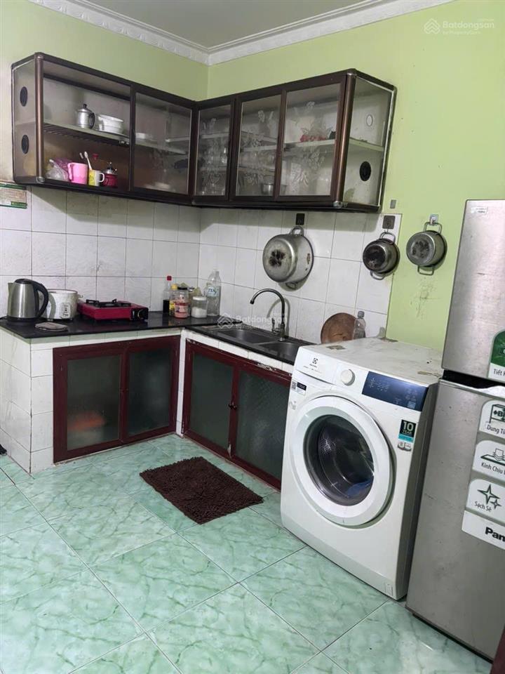 Nhà hẻm xe hơi nhỏ 72m2 gần chợ việt lập
