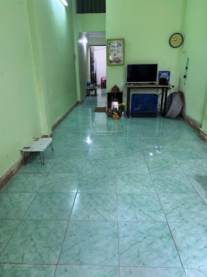 Nhà hẻm xe hơi nhỏ 72m2 gần chợ việt lập