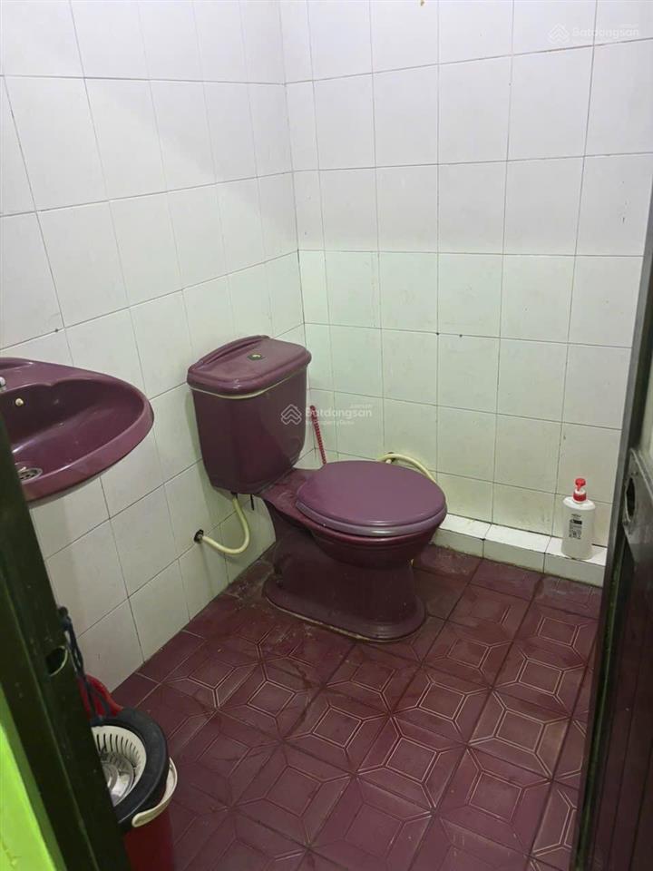 Nhà hẻm xe hơi nhỏ 72m2 gần chợ việt lập