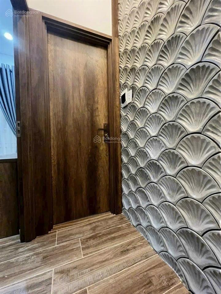 Nhà cc hẻm ô tô nguyễn văn lượng 30m2