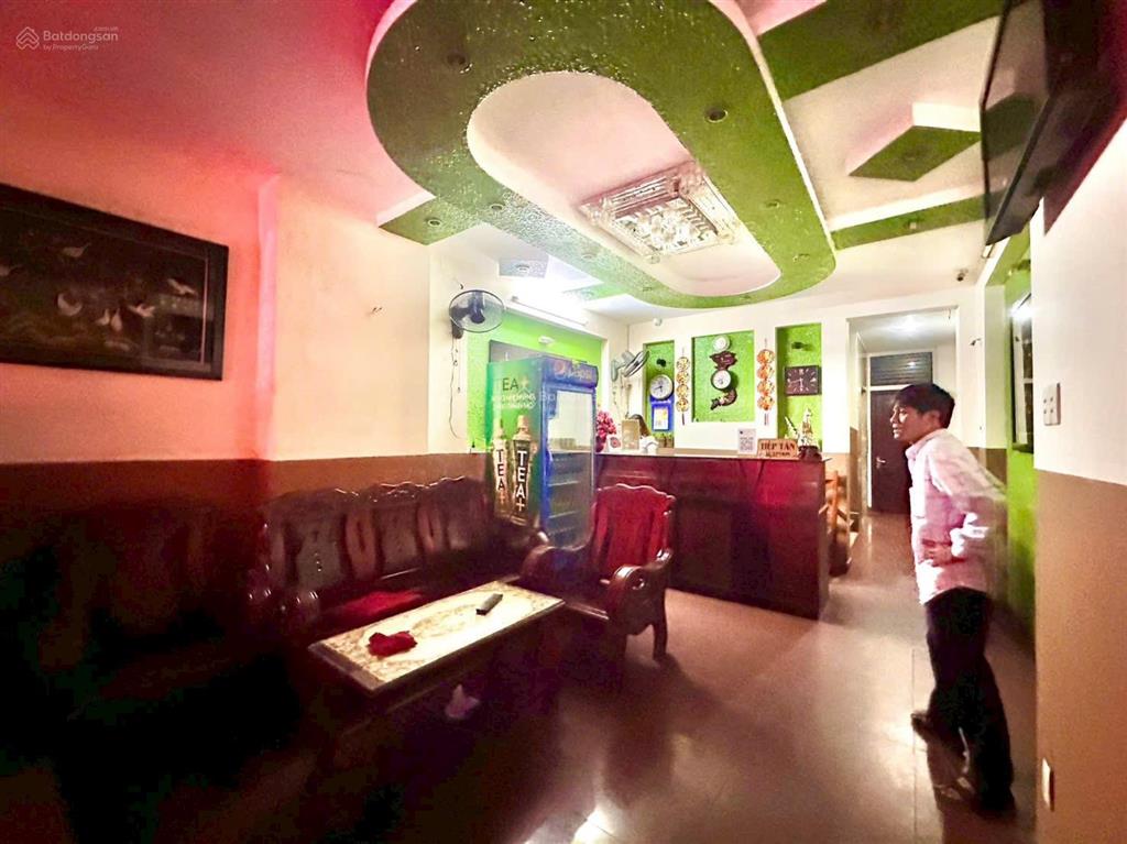 Bán khách sạn 16 phòng . 7 tầng . tại bình thạnh