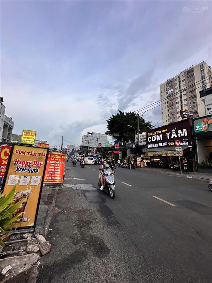 Bán khách sạn 16 phòng . 7 tầng . tại bình thạnh