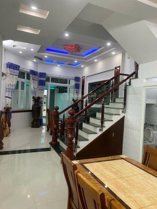 Phạm văn chiêu  7,x tỷ, chủ đã giảm 400tr  xe hơi vào nhà  căn góc 5 x 15m  4 tầng btct