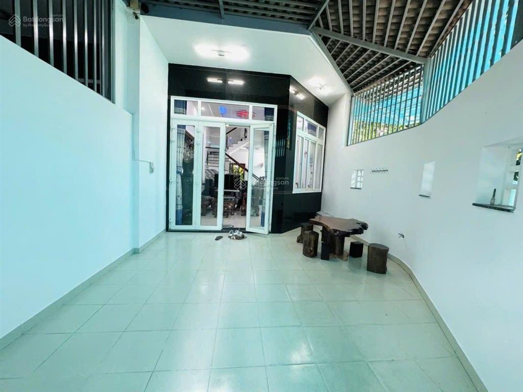 Phạm văn chiêu  7,x tỷ, chủ đã giảm 400tr  xe hơi vào nhà  căn góc 5 x 15m  4 tầng btct