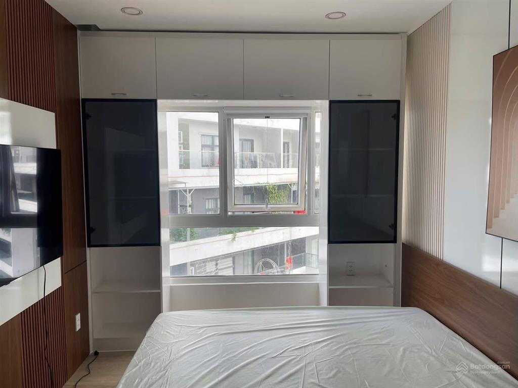 Bán căn 2pn monarchy  view sông  đầy đủ tiện nghi. giá 4,8 tỷ