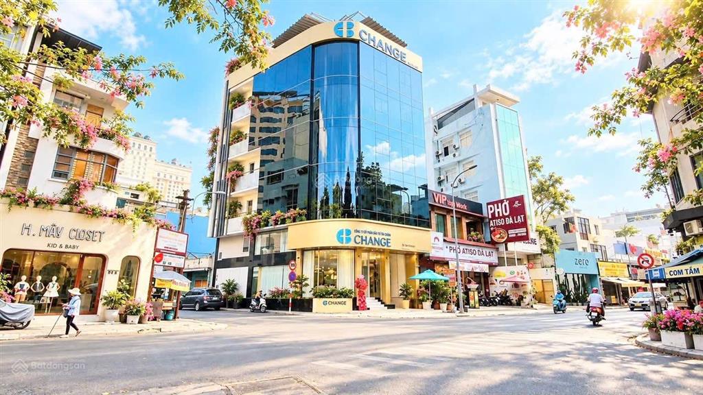 Building góc 2 mt trần não, dt 14x23m, ngang lớn ưu thế, nhận diện thương hiệu cao