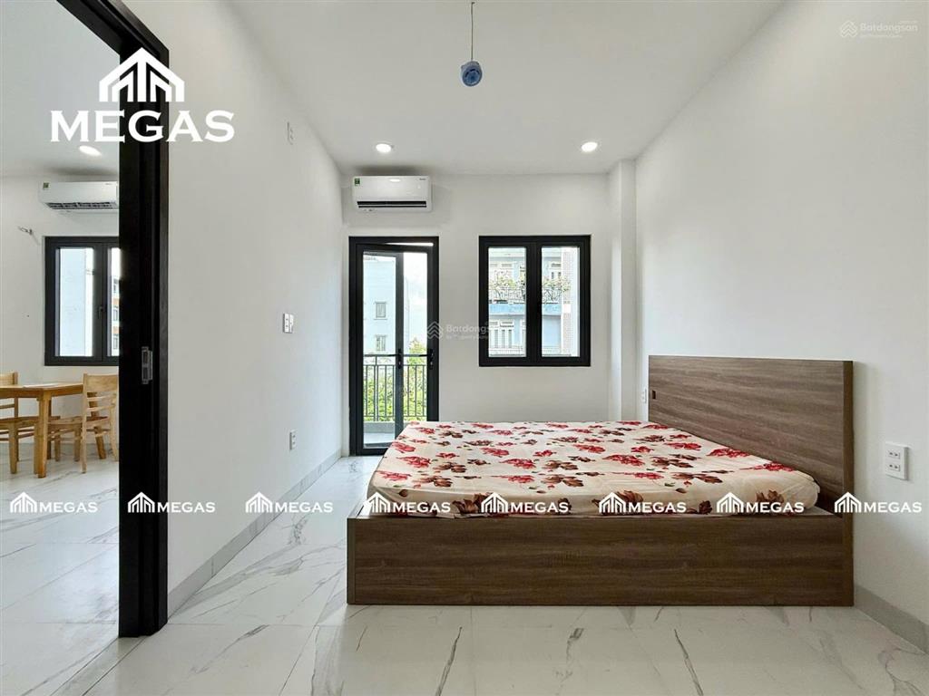 1pk + 1pn full nội thất ban công