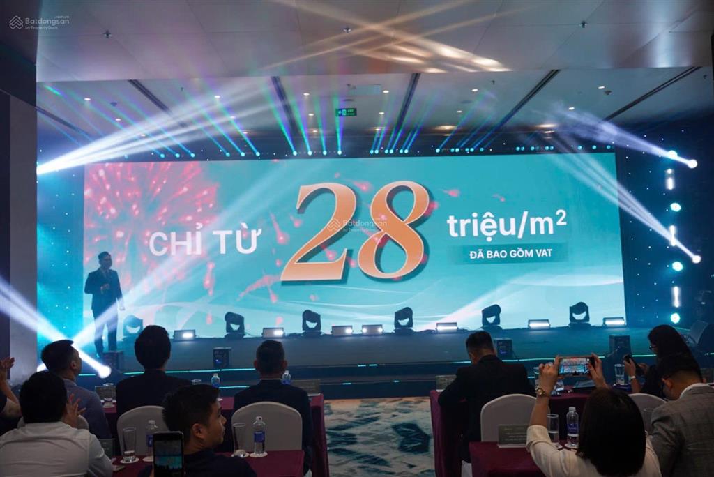 Bán căn hộ thương mại khoáng nóng ven hà nội giá chỉ 28tr/m2 full nội thất.tặng vé vip 0855 338 ***