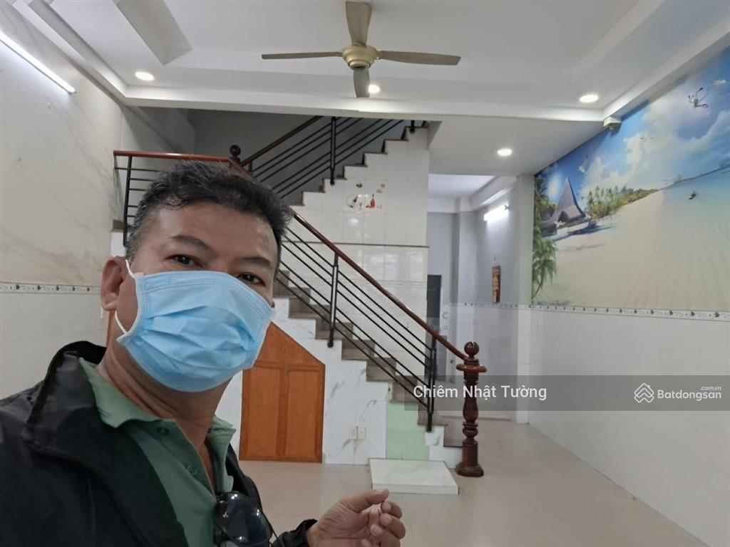 Nhà mặt tiền kd đa nghành nghề,3 tầng kiên cố , 5m x 18m(90m2) giáp lê trọng tấn, giá hơn 6ty