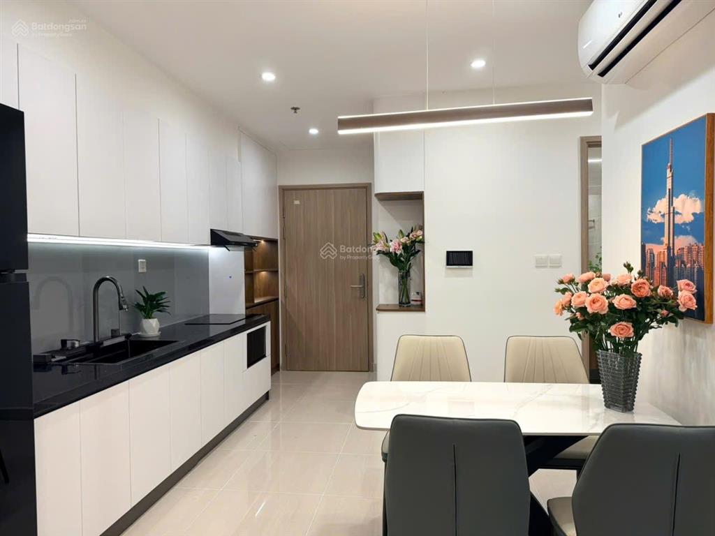 Cho thuê căn hộ 2pn2wc full nội thất luxury