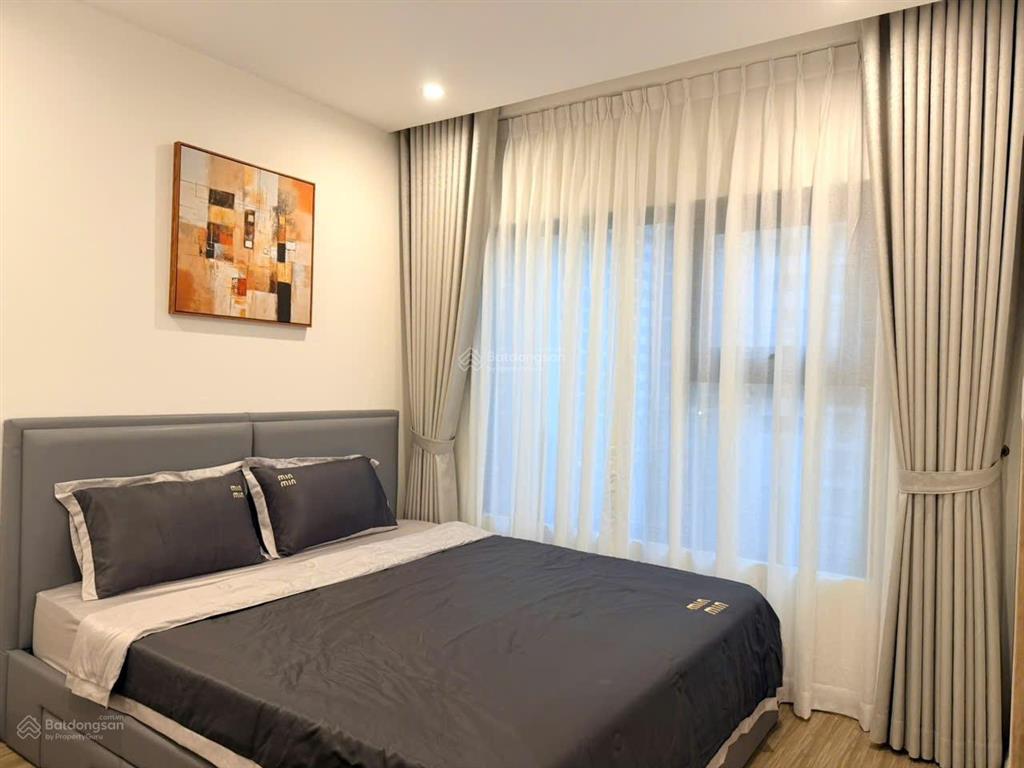Cho thuê căn hộ 2pn2wc full nội thất luxury