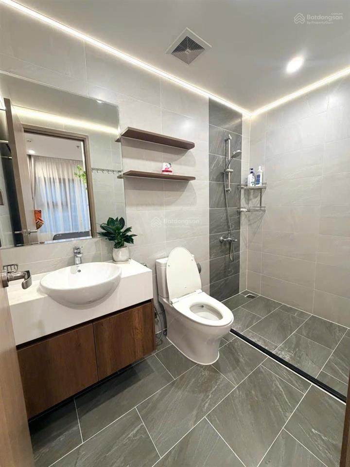 Cho thuê căn hộ 2pn2wc full nội thất luxury