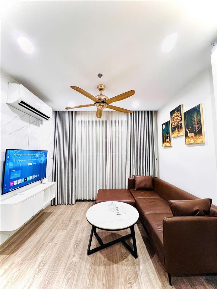 Cho thuê căn hộ 3pn2wc full nội thất đẹp xịn xò, có phòng xông hơi, karaoke