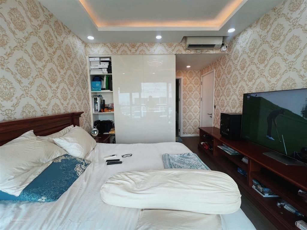 Estella heights căn góc 3pn lớn tháp 4  tầng cao, view hồ bơi đẹp