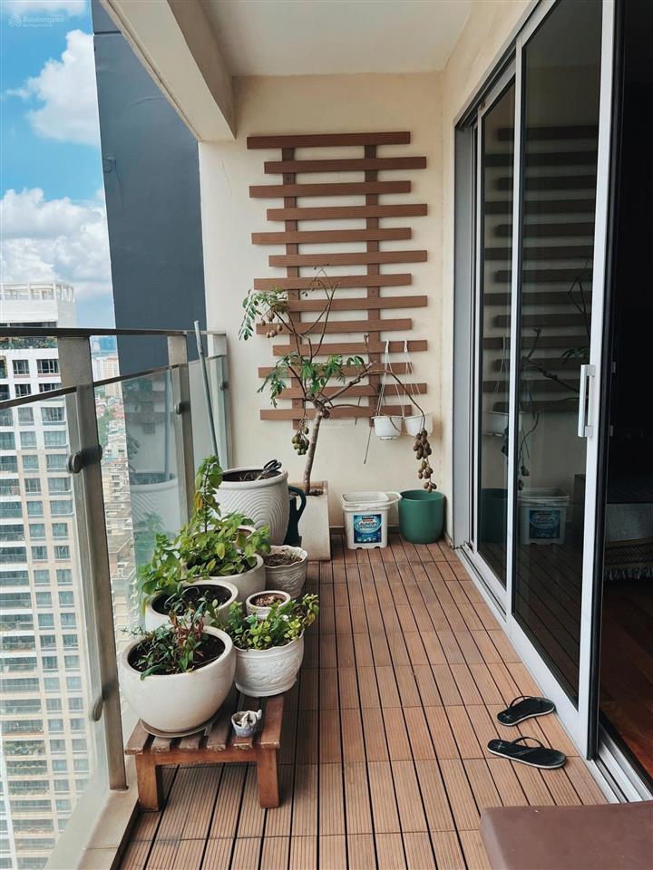Estella heights căn góc 3pn lớn tháp 4  tầng cao, view hồ bơi đẹp
