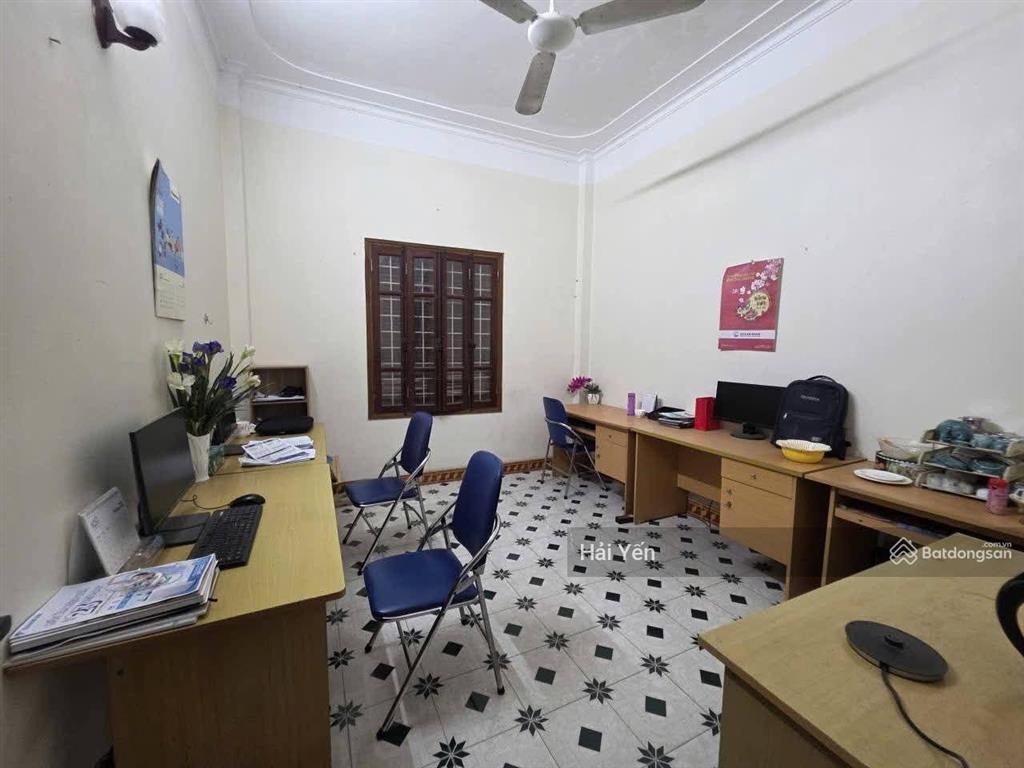 Bán nhà phân lô hoàng quốc việt, 50m2 x 5 tầng, ngõ ô tô tránh, 19 tỷ