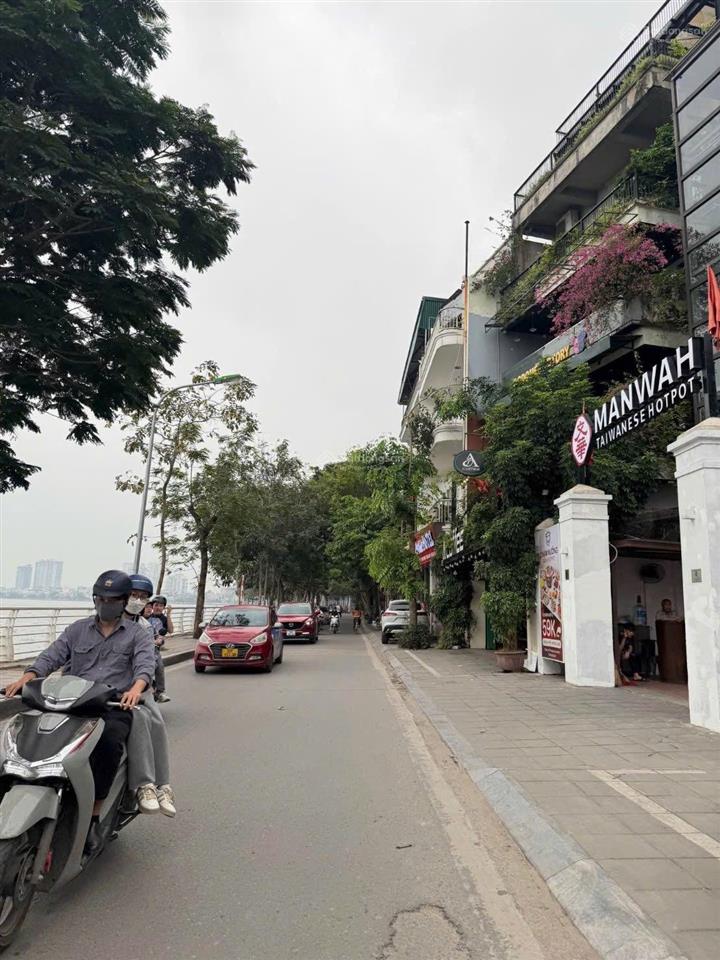 Siêu phẩm biệt thự lạc long quân view hồ tây  271m2 ô tô vào nhà không gian sống triệu đô