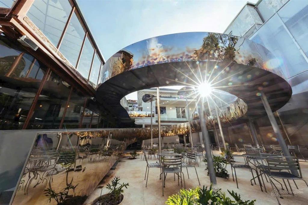 Gấp! siêu sang vip! mặt tiền đường pasteur, p. võ thị sáu, quận 3 dt 20x35m nở hậu 30m.