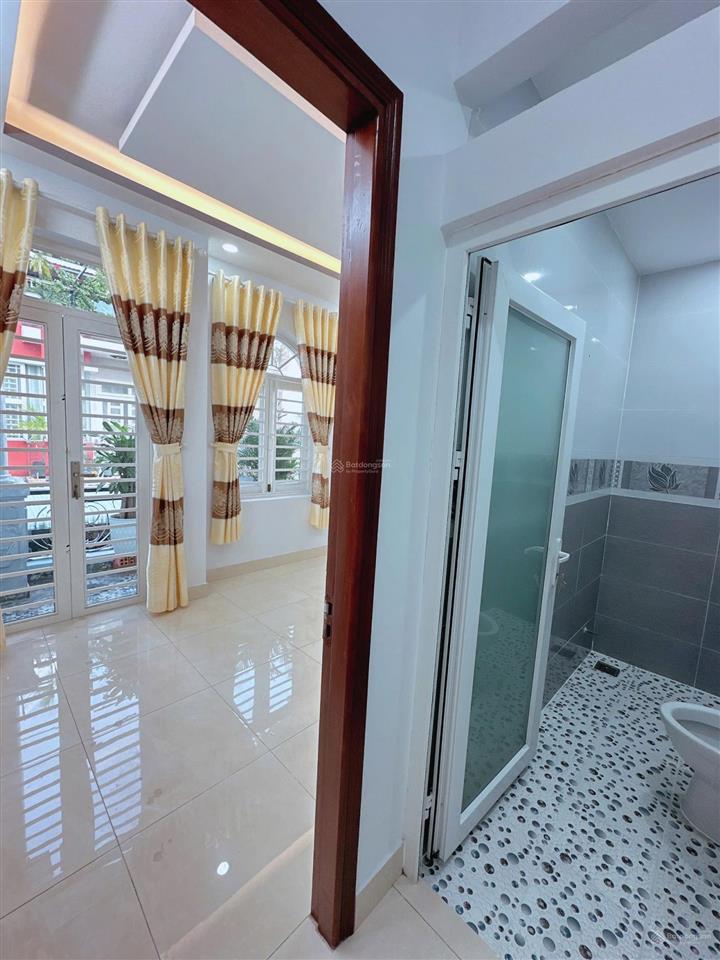 Nhà đẹp dt 60m2  giá 980 triệu ngay tạ quang bửu quận 8 giá tham khảo tốt trong khu vực rồi ạ