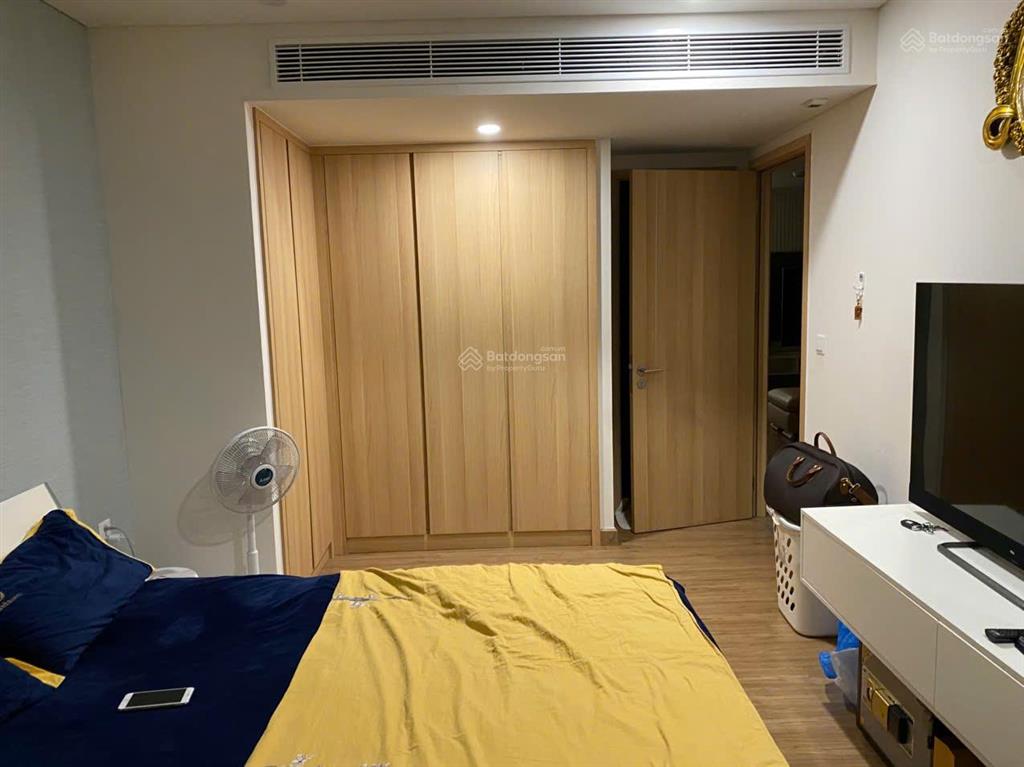 Bán căn hộ sky park tầng đẹp, view thoáng, thiết kế 2pn, 80m2 giá chỉ 9.99 tỷ.  0869 555 ***