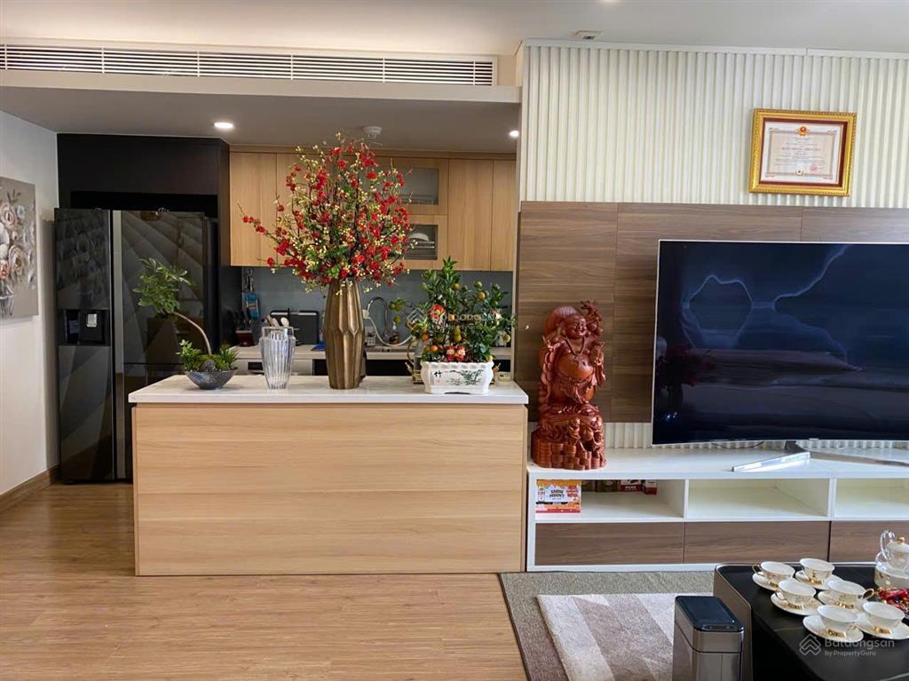 Bán căn hộ sky park tầng đẹp, view thoáng, thiết kế 2pn, 80m2 giá chỉ 9.99 tỷ.  0869 555 ***