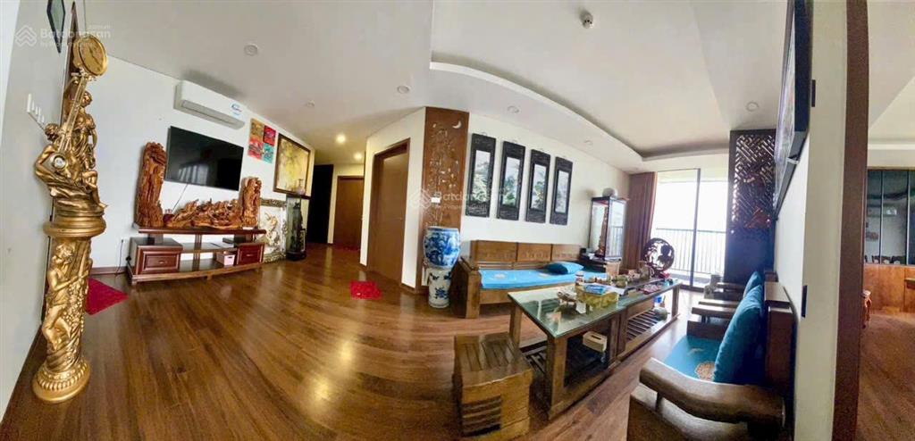 Bán căn hộ hoa hậu n01t1 ngoại giao đoàn  view trọn công viên & hồ điều hoà, thiết kế 4pn  133m2