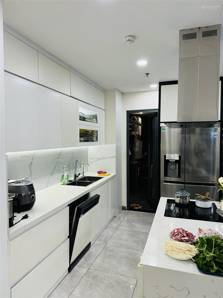 Bán căn hộ flc 265 cầu giấy, thiết kế 3pn  121m2, ban công đông nam, trục căn đẹp nhất toà nhà.