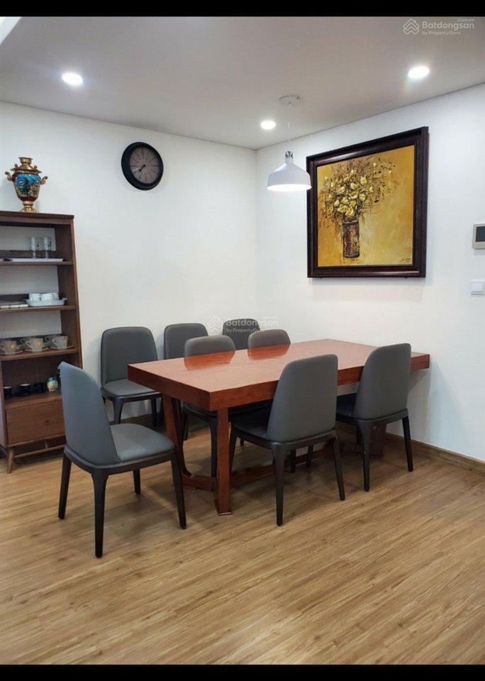 Bán căn hộ sky park tầng cao, view hồ cực đẹp, ban công đông nam, thiết kế 3pn, 128m² giá 15,5 tỷ.