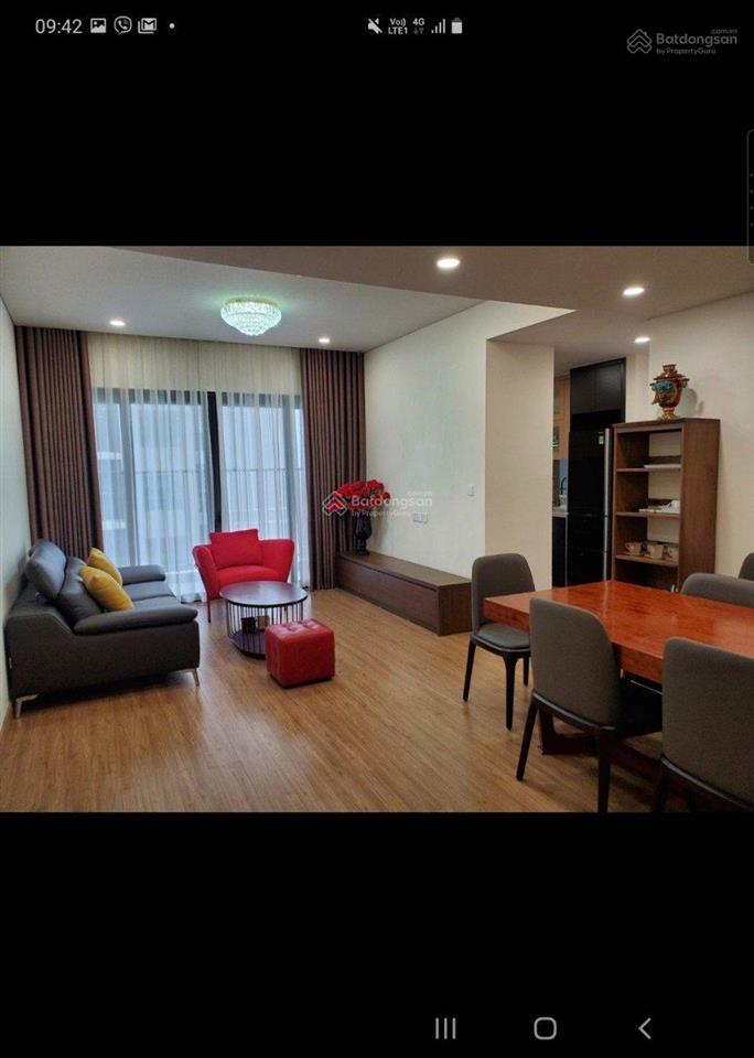 Bán căn hộ sky park tầng cao, view hồ cực đẹp, ban công đông nam, thiết kế 3pn, 128m² giá 15,5 tỷ.
