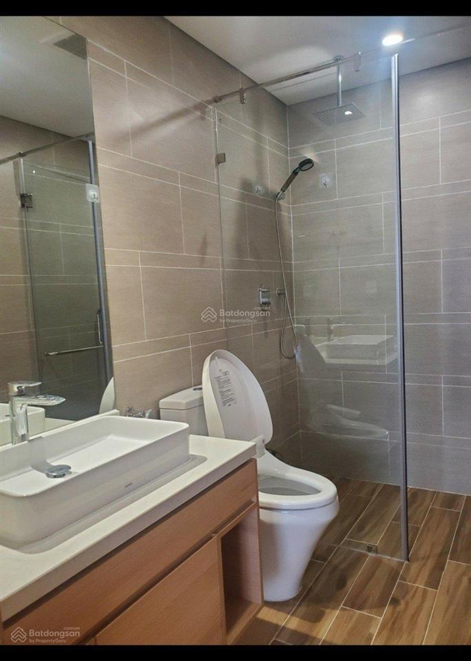 Bán căn hộ sky park tầng cao, view hồ cực đẹp, ban công đông nam, thiết kế 3pn, 128m² giá 15,5 tỷ.