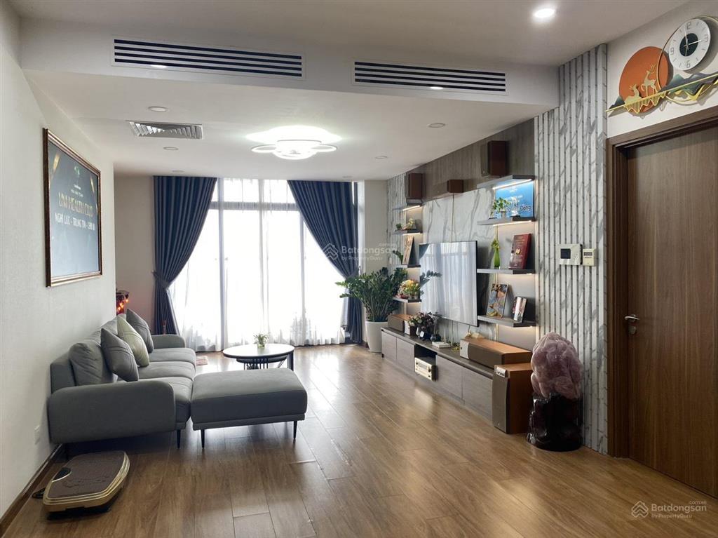 Em thành cho thuê ch discovery thiết kế 3pn, đầy đủ nội thất, giá 23tr/tháng.  0869 555 ***