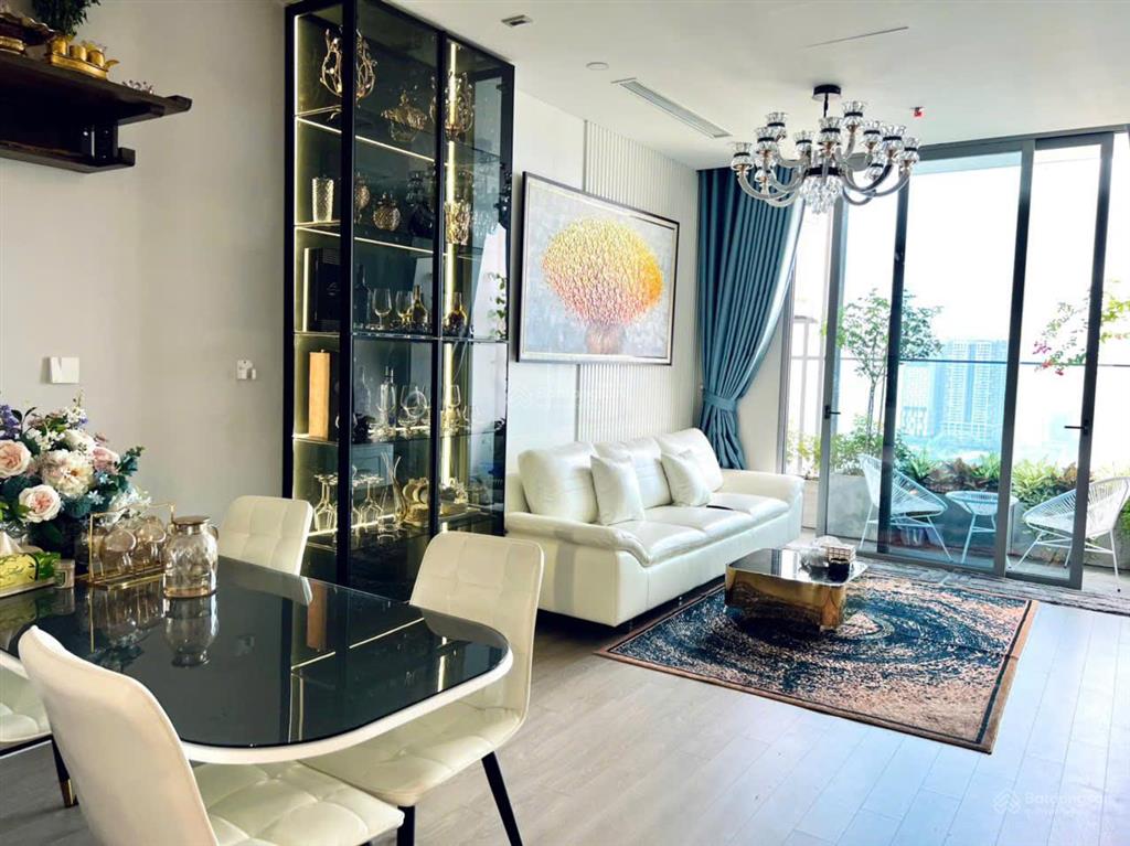 Cần bán the nine 2pn, 76m2, full nội thất, view cực đẹp, giá 8 tỷ, chủ thiện chí bán!