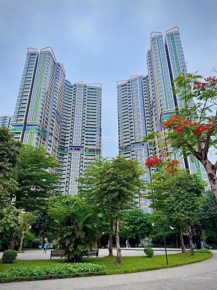 Tôi có căn lumière evergreen 2pn + 2vs dt 73m2 tầng cao view đẹp kính lowe giá 6 tỷ,  0968 992 ***