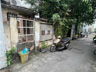 Bán nhà c4 nát, hẻm 3m thông, diện tích rộng 65m2 full thổ  giá 4.1 tỷ (không qh không phong thủy)
