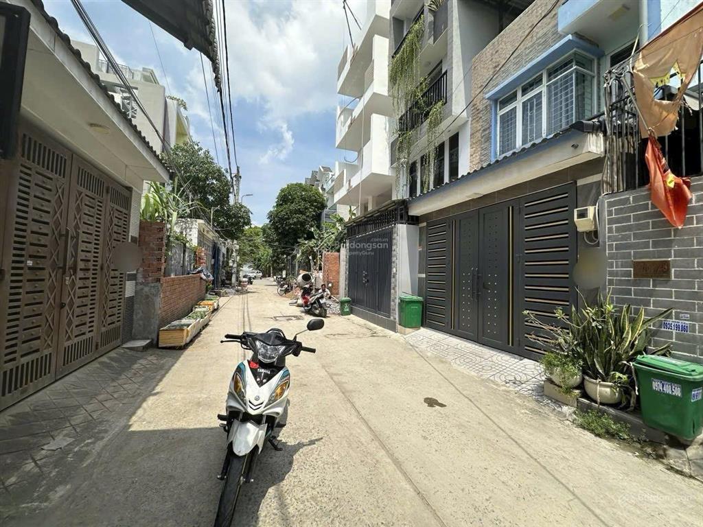 Bán đất hẻm 5m phường hiệp bình chánh  63m2 (4x16) sau chợ hiệp bình giá siêu tốt chỉ 5.4 tỷ