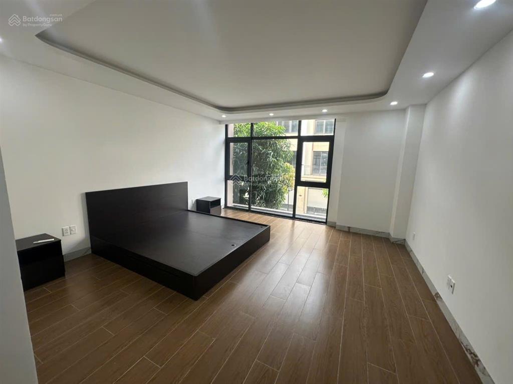 Cho thuê nhà ở ánh dương, hoàn thiện 5 tầng, sẵn giường, tủ, bếp, chỉ việc vào ở