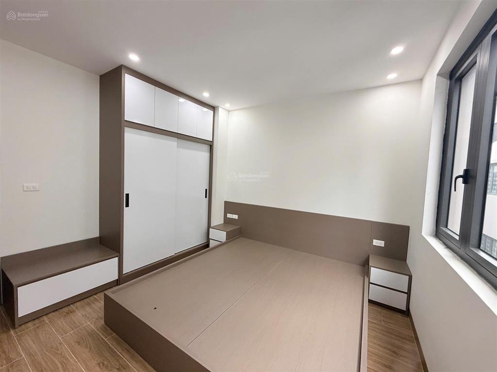 Cho thuê liền kề 5 tầng 60m2, có thang máy, full đồ