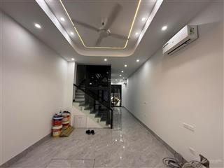 Cho thuê liền kề 5 tầng 60m2, có thang máy, full đồ