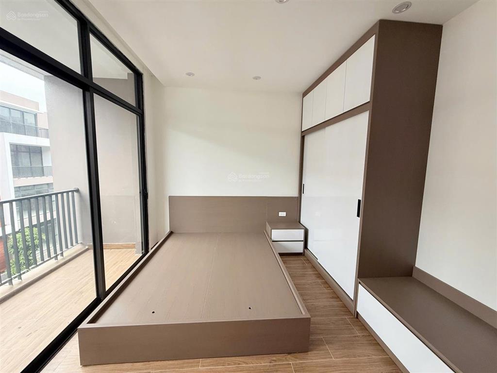 Cho thuê liền kề 5 tầng 60m2, có thang máy, full đồ