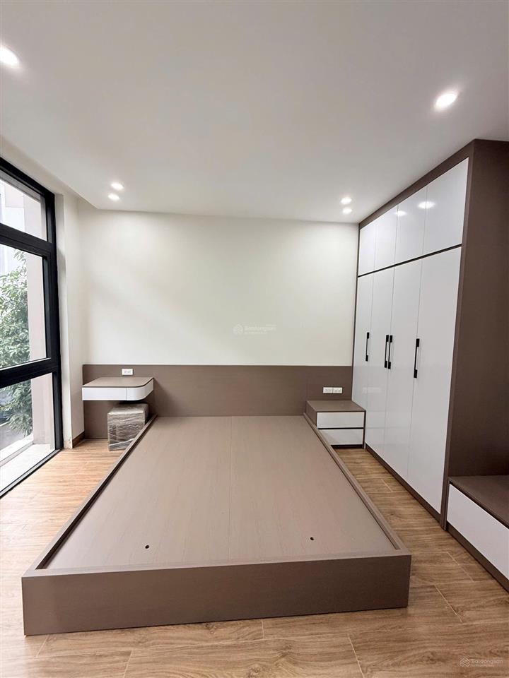 Cho thuê liền kề 5 tầng 60m2, có thang máy, full đồ