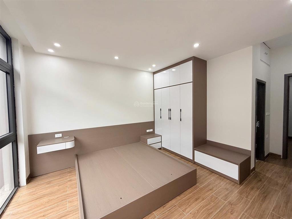 Cho thuê liền kề 5 tầng 60m2, có thang máy, full đồ