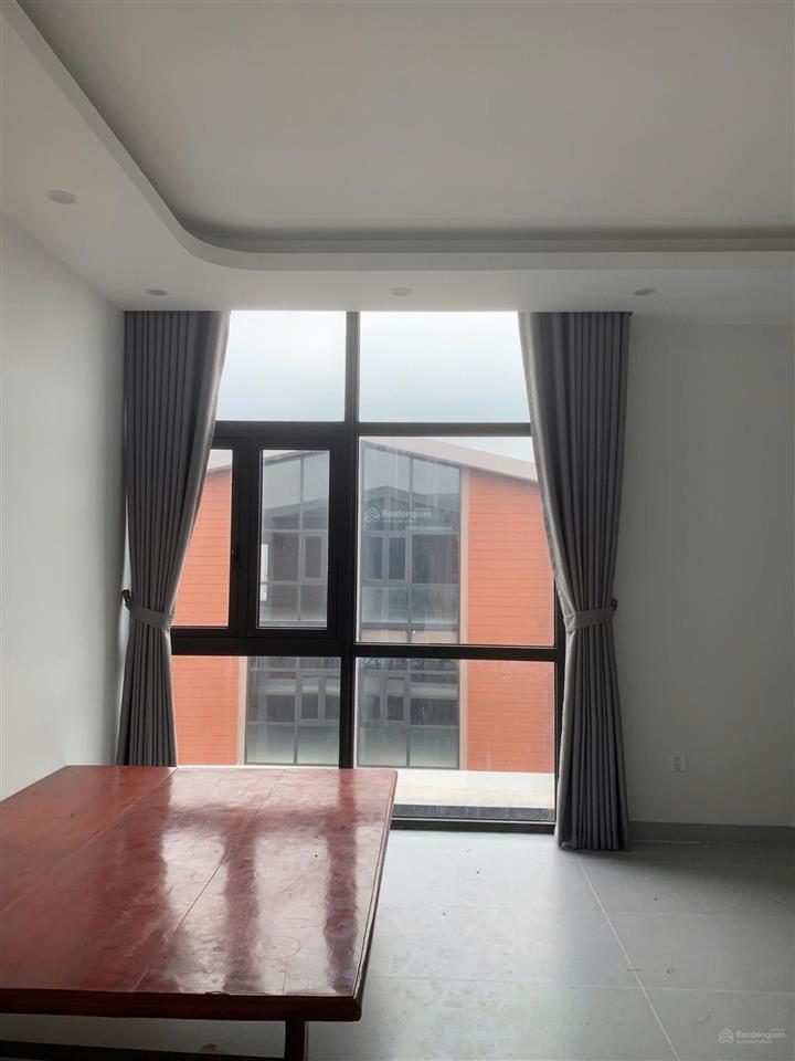 Cần cho thuê nguyên căn 70m2, có thang máy