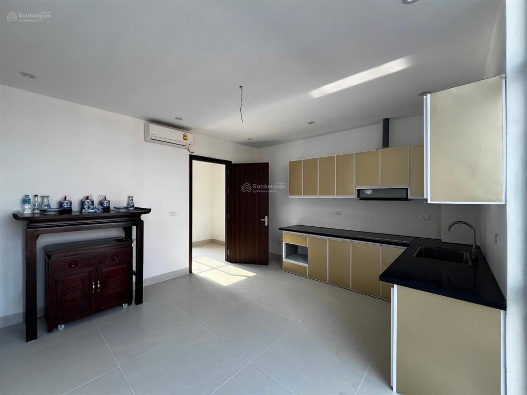 Cho thuê nhà 5 tầng 54m2 ở vin 3, 11 triệu/ tháng đã bao phí quản lý