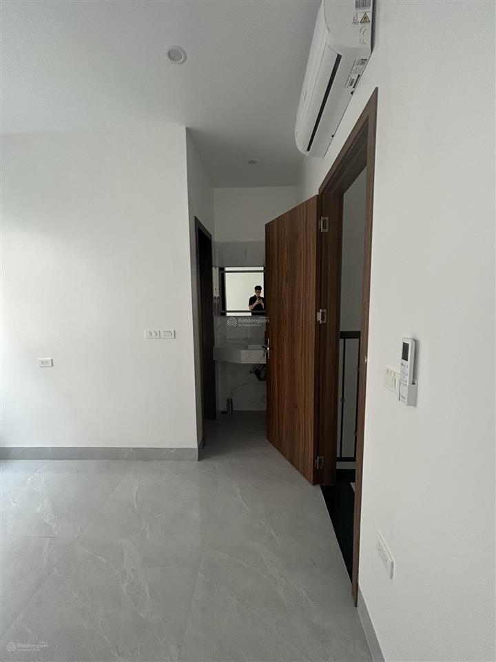 Cho thuê nhà 65m², hoàn thiện 5 tầng, 11 triệu/ tháng